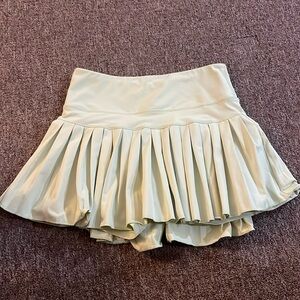 Goldhinge -light green tennis skirt
